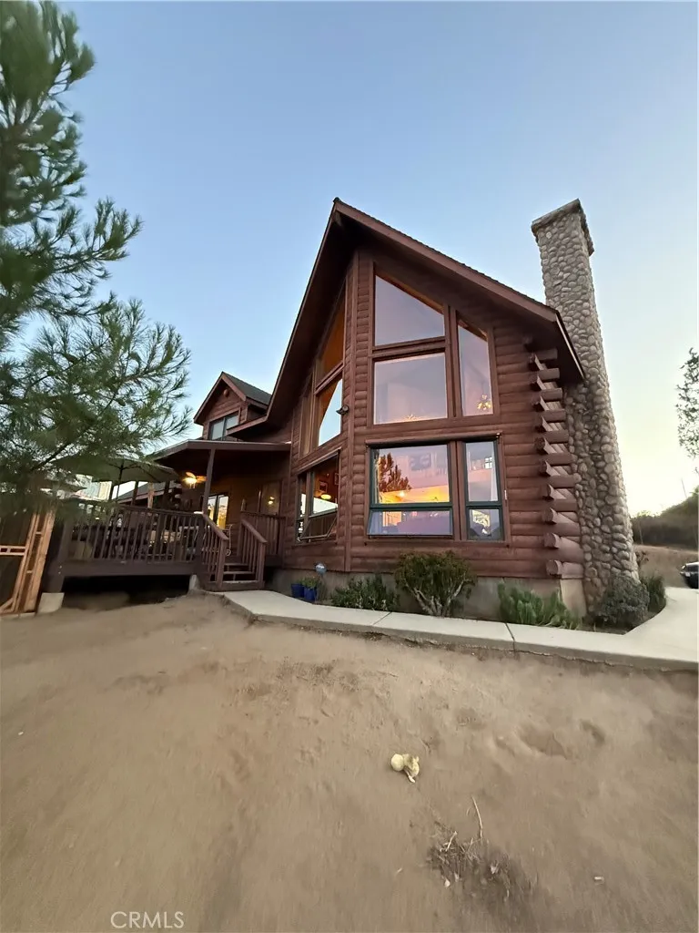 https://cdn.realtyfeed.com/cdn/127/306521787/3fb9e72f9856a15fd2ae41f58b0b9139.webp