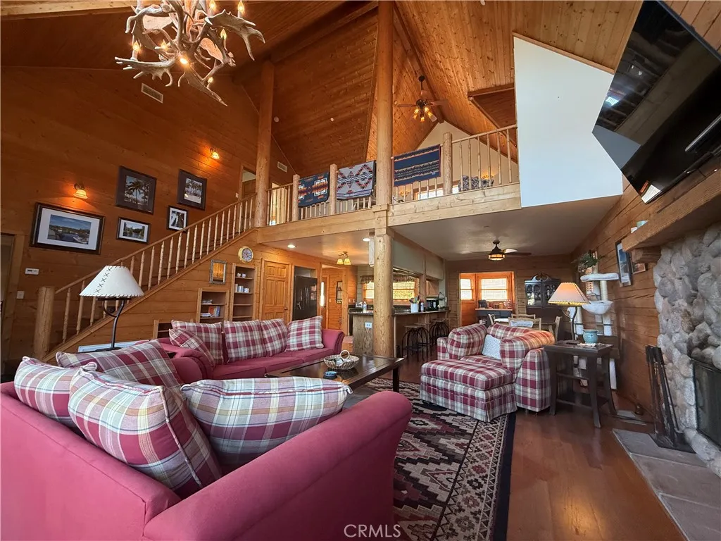 https://cdn.realtyfeed.com/cdn/127/306521787/aca977ef30f049b5701bcdb2a1806e2e.webp