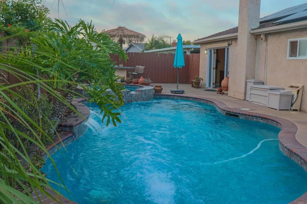 https://cdn.realtyfeed.com/cdn/127/306521850/f48784d886806228f260e6f2c54ad514.webp