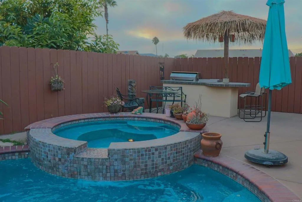 https://cdn.realtyfeed.com/cdn/127/306521850/fd5fea1874d45eb6d62b5f33d937c9f4.webp