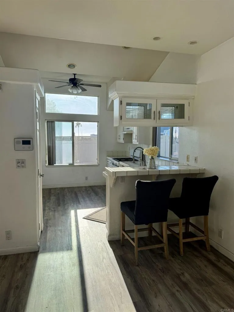 https://cdn.realtyfeed.com/cdn/127/306521860/e93367573b86d4b80d77b71e9a995c60.webp