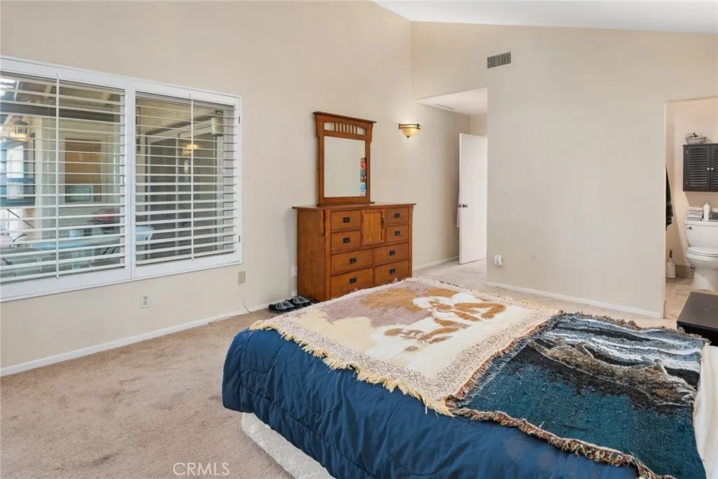 https://cdn.realtyfeed.com/cdn/127/306521876/25ef7a0fb9340c009313c7aed8427d41.webp