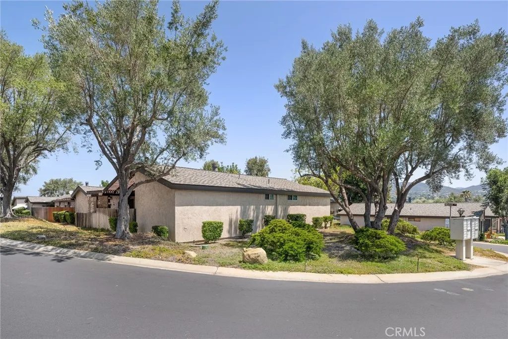 https://cdn.realtyfeed.com/cdn/127/306521876/3fbc0ac1a2283c2da706192f5a8635fb.webp