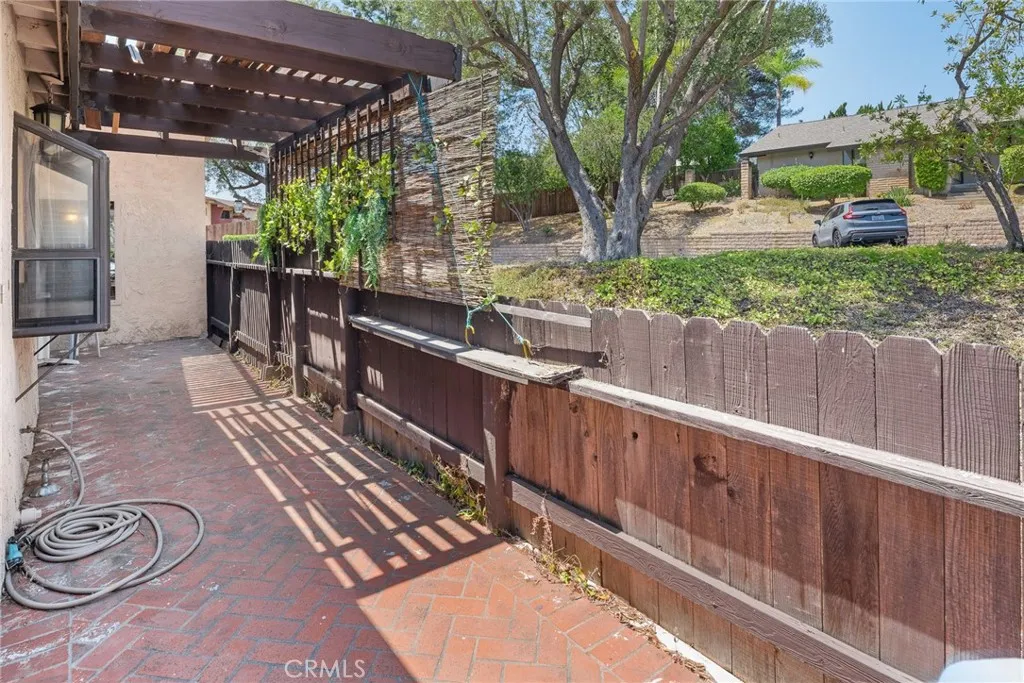 https://cdn.realtyfeed.com/cdn/127/306521876/73a3a7d4dc5e04069812818652d52ac0.webp