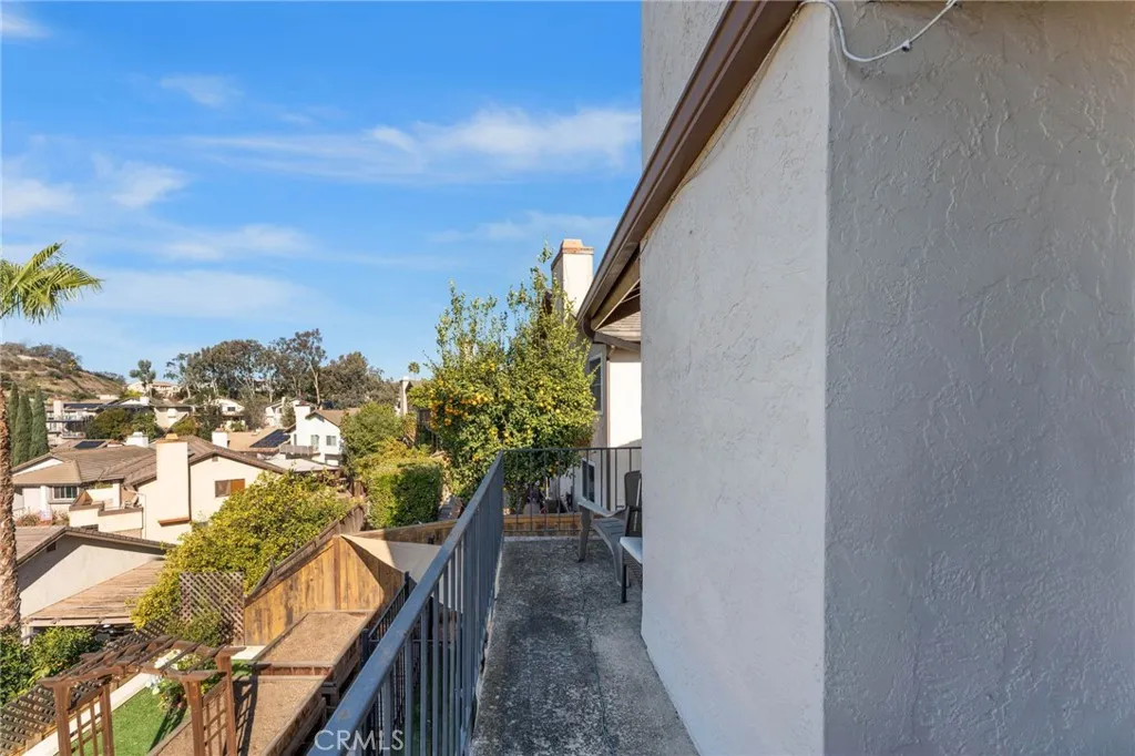 https://cdn.realtyfeed.com/cdn/127/306521920/077963bf75fddb775f7d9324e4cc3cf6.webp