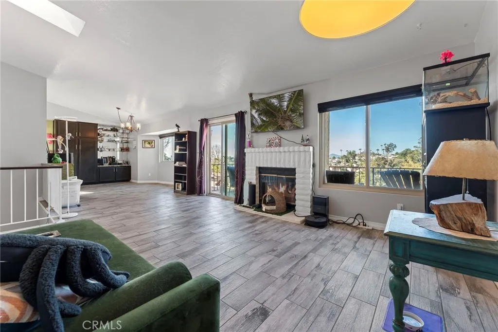 https://cdn.realtyfeed.com/cdn/127/306521920/5f858d9fd0477f9e9eee7e4de30c852e.webp