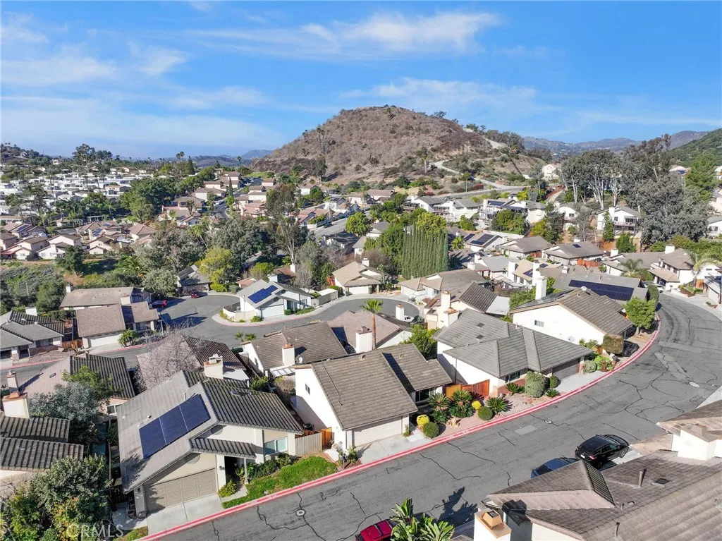 https://cdn.realtyfeed.com/cdn/127/306521920/ca390a63dc58520a5caea8a4668419e1.webp