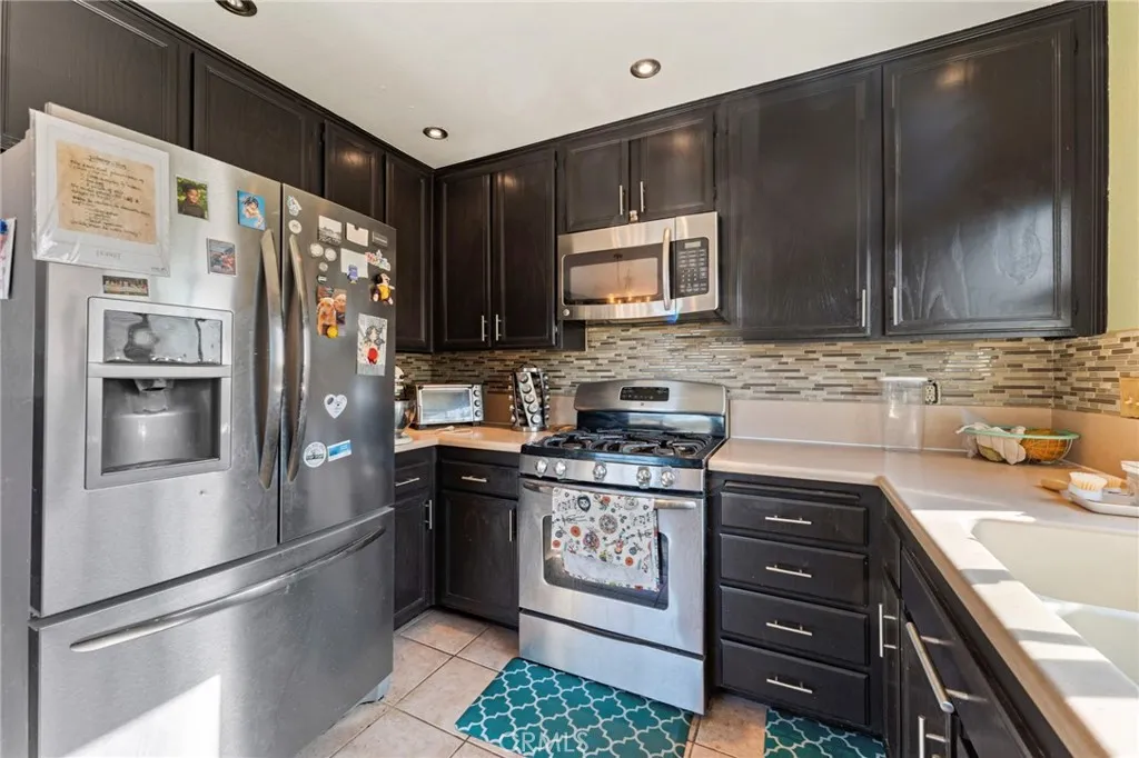 https://cdn.realtyfeed.com/cdn/127/306521920/d798f0d3b68470d791fb1f7ce61f2f5b.webp