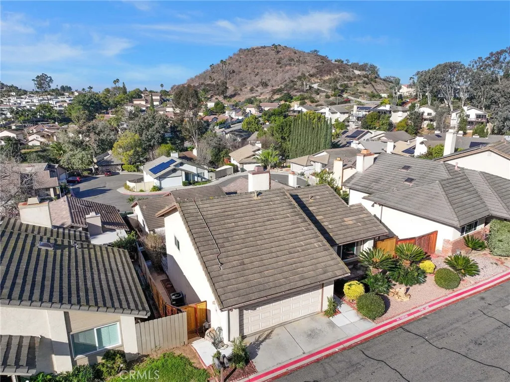 https://cdn.realtyfeed.com/cdn/127/306521920/ffa3a69a0d091510c7756977ee8cd015.webp