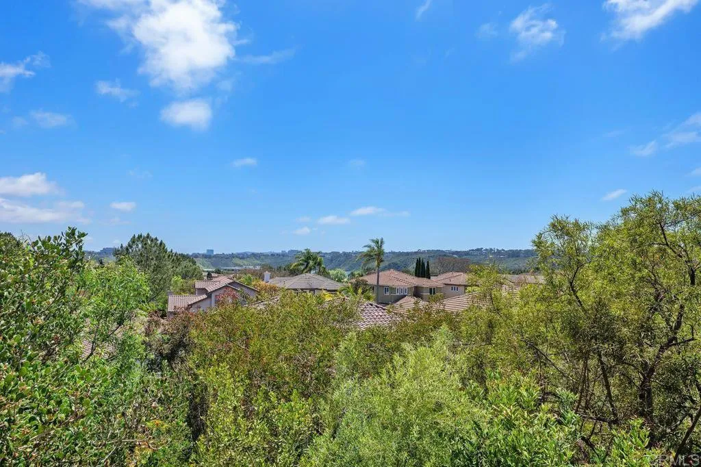 https://cdn.realtyfeed.com/cdn/127/306521940/1d006de688fae18096d346cb041d20b0.webp