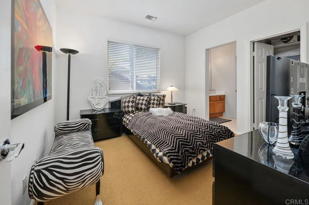 https://cdn.realtyfeed.com/cdn/127/306521940/56ca6f5a3b1a06f13a145fc0bd61a351.webp
