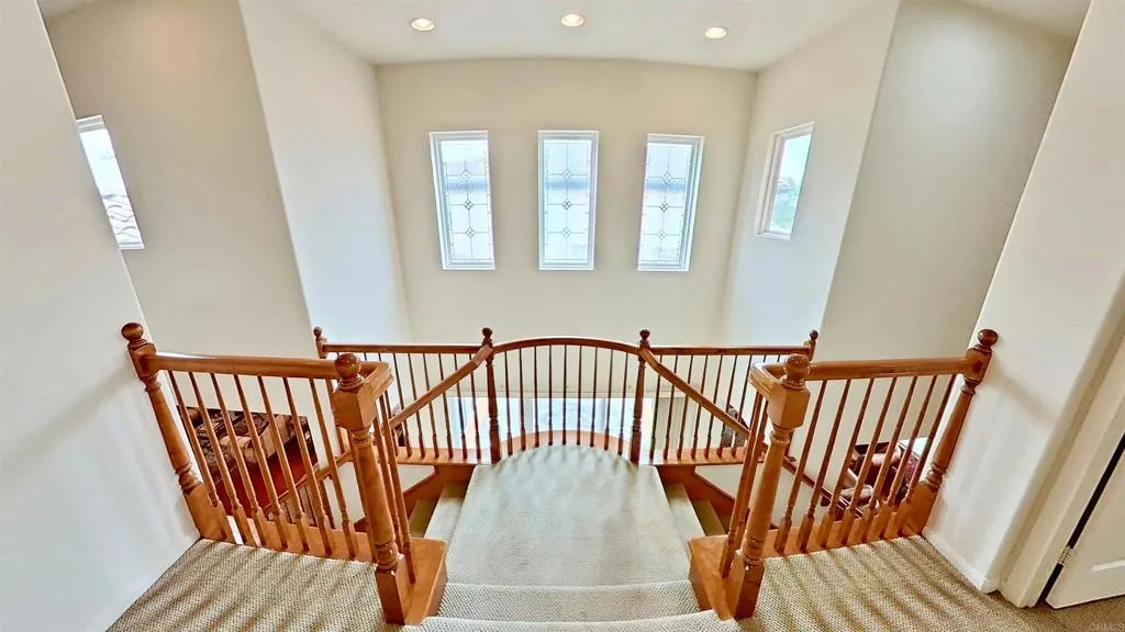 https://cdn.realtyfeed.com/cdn/127/306521940/94da82c6d6f1f54bee35c619446af5ce.webp