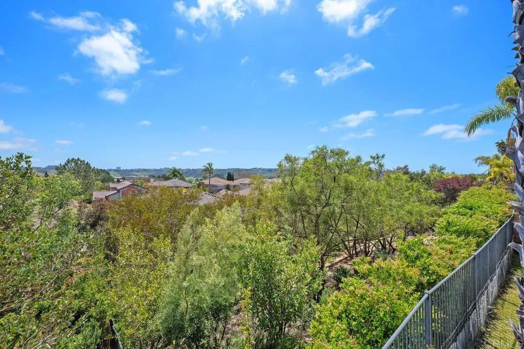 https://cdn.realtyfeed.com/cdn/127/306521940/e5d7617c9fbacf577e04285597a5483c.webp