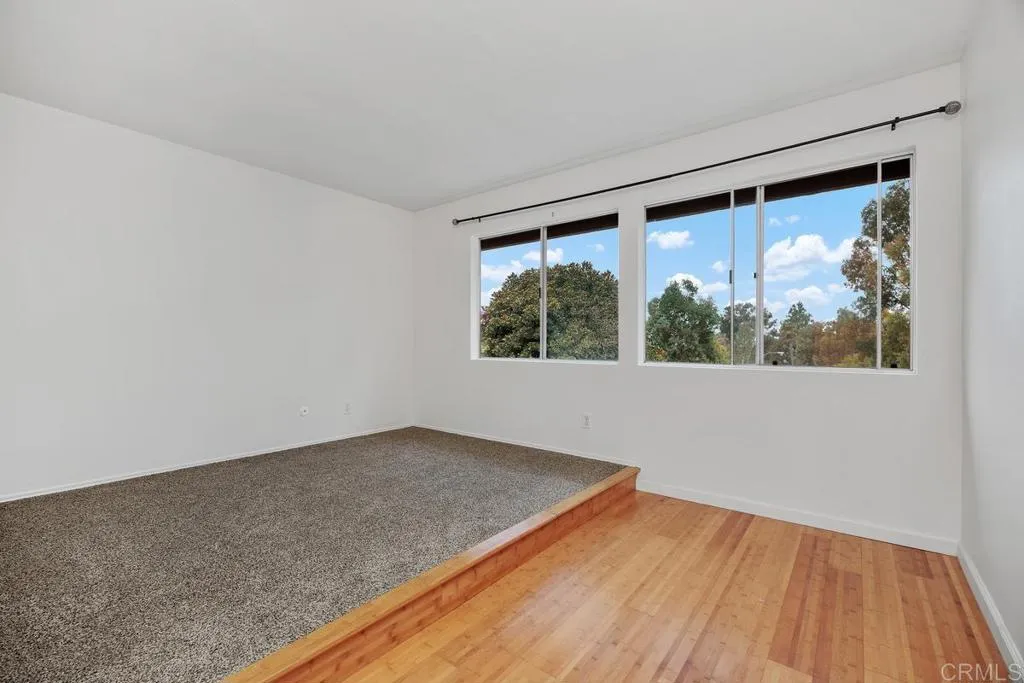 https://cdn.realtyfeed.com/cdn/127/306522058/281412210bf84dbfbc78b4f087214ebd.webp