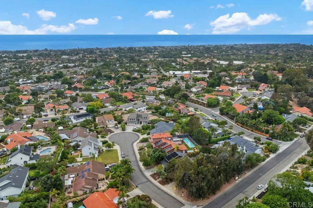 https://cdn.realtyfeed.com/cdn/127/306522058/51bf82303835b2b28e22cd268f39fb44.webp
