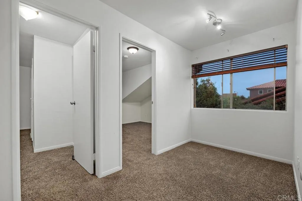https://cdn.realtyfeed.com/cdn/127/306522058/beaef93e5b3100652d5646093e0ac53b.webp