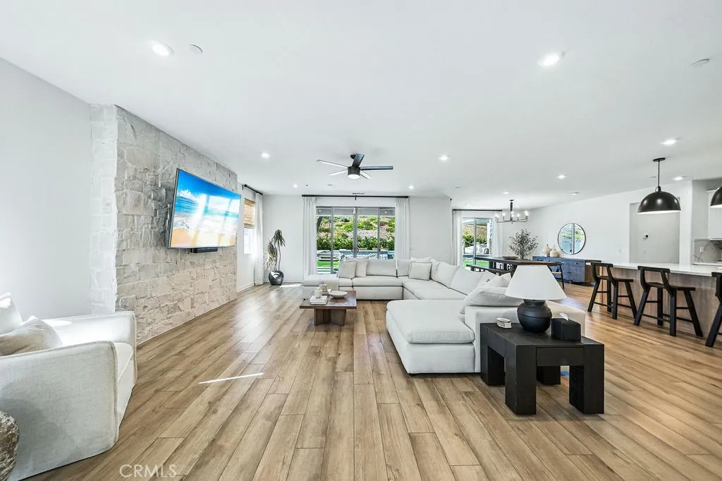 https://cdn.realtyfeed.com/cdn/127/306522067/38aaf39926c1870cf4b30988b7e5aa69.webp