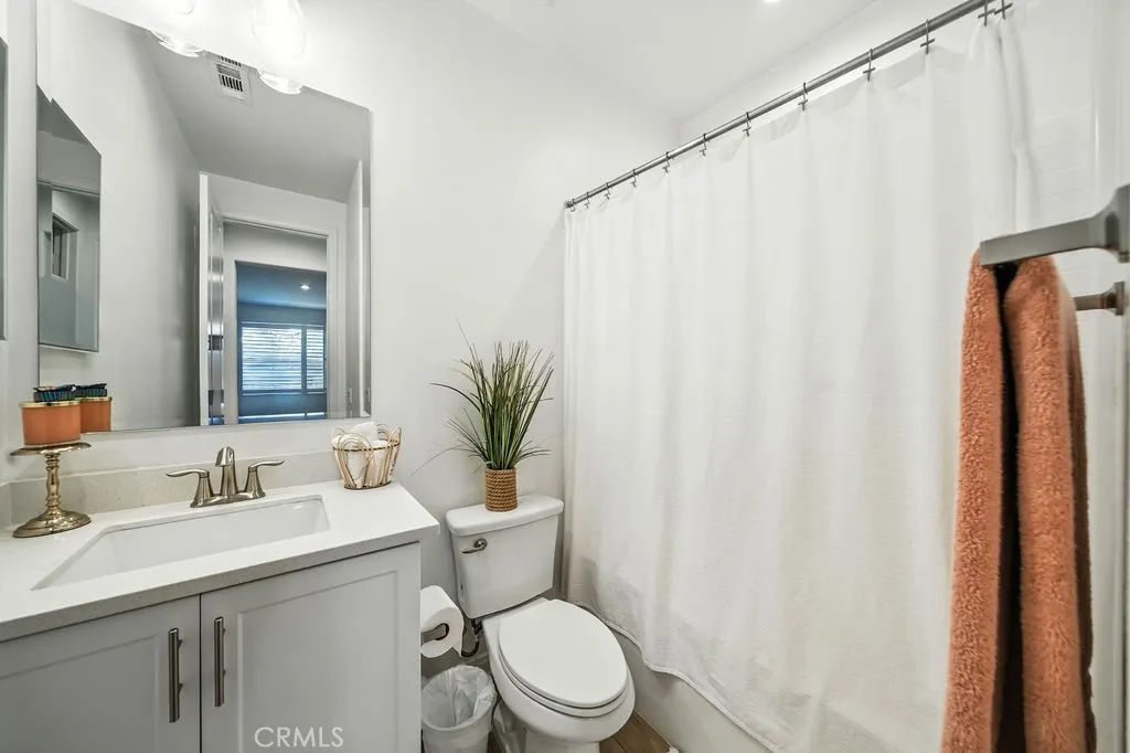 https://cdn.realtyfeed.com/cdn/127/306522067/453a6d8bc7eedba35a40714256a24383.webp