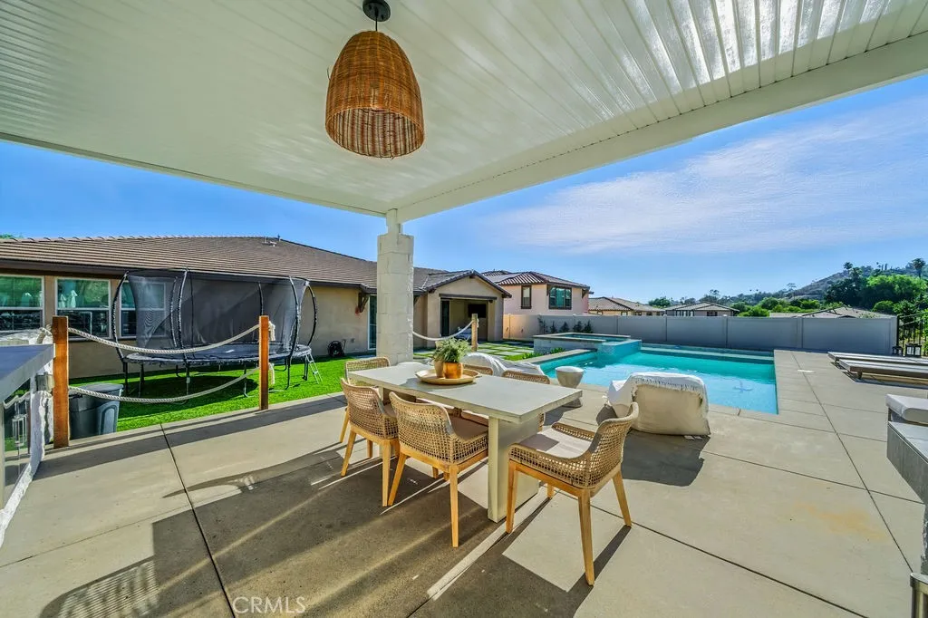 https://cdn.realtyfeed.com/cdn/127/306522067/a6aacada8d2f38a526e0a9af6021c0fc.webp