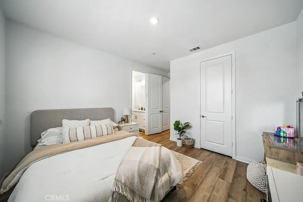 https://cdn.realtyfeed.com/cdn/127/306522067/ada18ed950beeb216338c173c986c495.webp