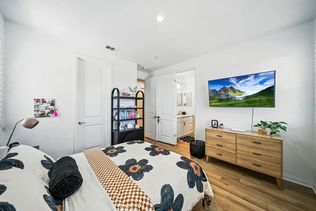 https://cdn.realtyfeed.com/cdn/127/306522067/e6626bda5f003ae3758d837ac23a1589.webp