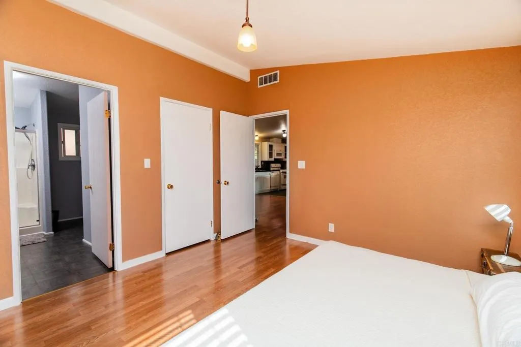 https://cdn.realtyfeed.com/cdn/127/306522094/36692d2f227247525e594ec8b953b735.webp