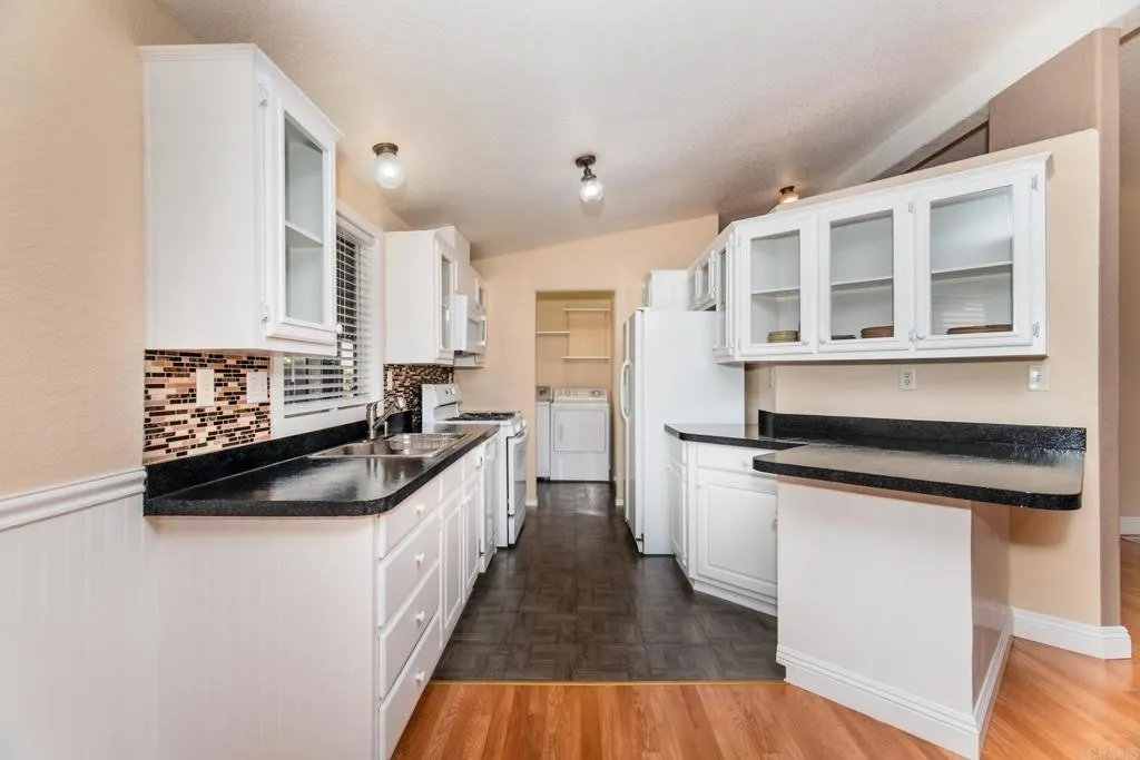 https://cdn.realtyfeed.com/cdn/127/306522094/3b6985819be0a3dc5bcfb2d78ad16b8d.webp