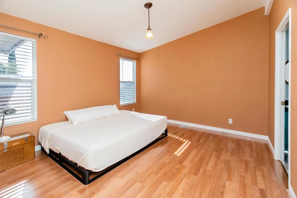 https://cdn.realtyfeed.com/cdn/127/306522094/421a92c1ee1ed071ff44bb357a94580e.webp