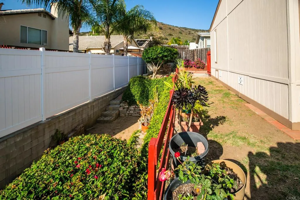 https://cdn.realtyfeed.com/cdn/127/306522094/5fd620063e7a4cdaf0f85278720d90e7.webp