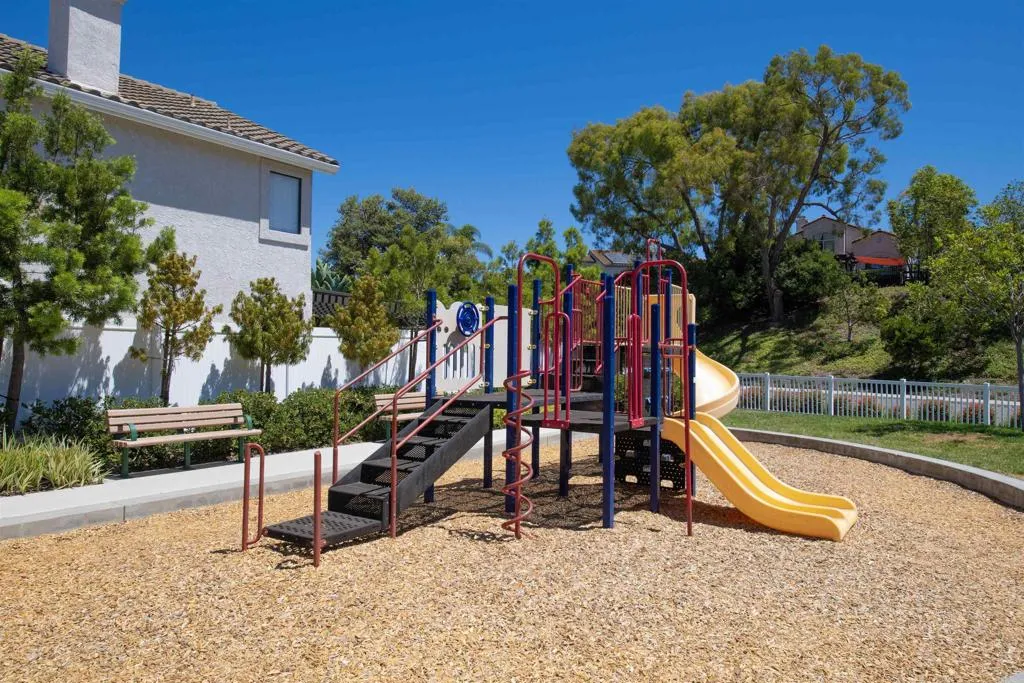 https://cdn.realtyfeed.com/cdn/127/306522106/447c279a8d30d6b4428f2e794cad51f9.webp