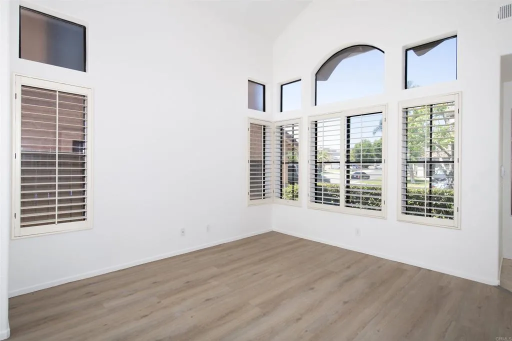 https://cdn.realtyfeed.com/cdn/127/306522106/b1df6f08710fdb3a7d4c45c3876517cf.webp