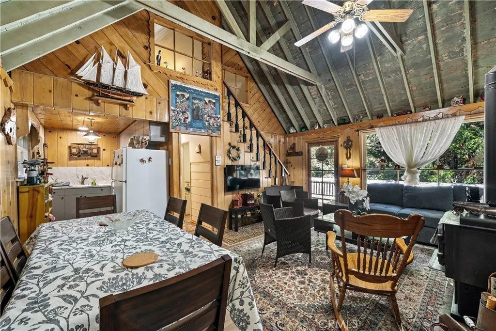 22158 Pine Drive, Cedarpines Park, CA 92322 - Photo 5 of 17, Cedarpines Park, CA