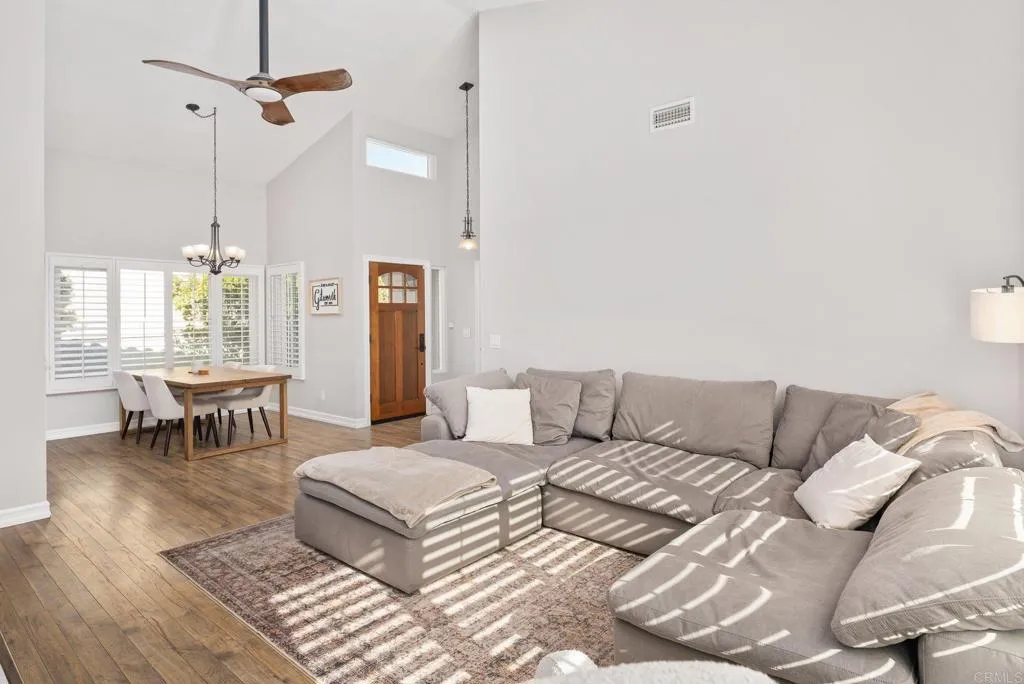 https://cdn.realtyfeed.com/cdn/127/306522127/7cb0cd61e360efc139a8ec3d88af3631.webp