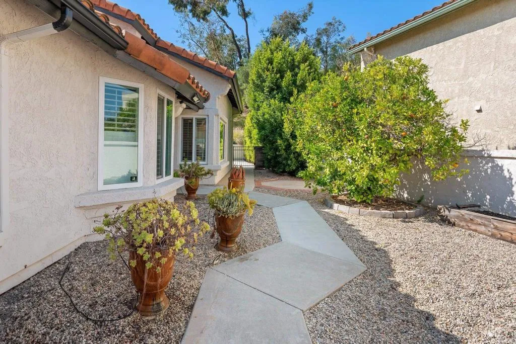 https://cdn.realtyfeed.com/cdn/127/306522127/bf85f80f55b95ea1573cf03660e87115.webp