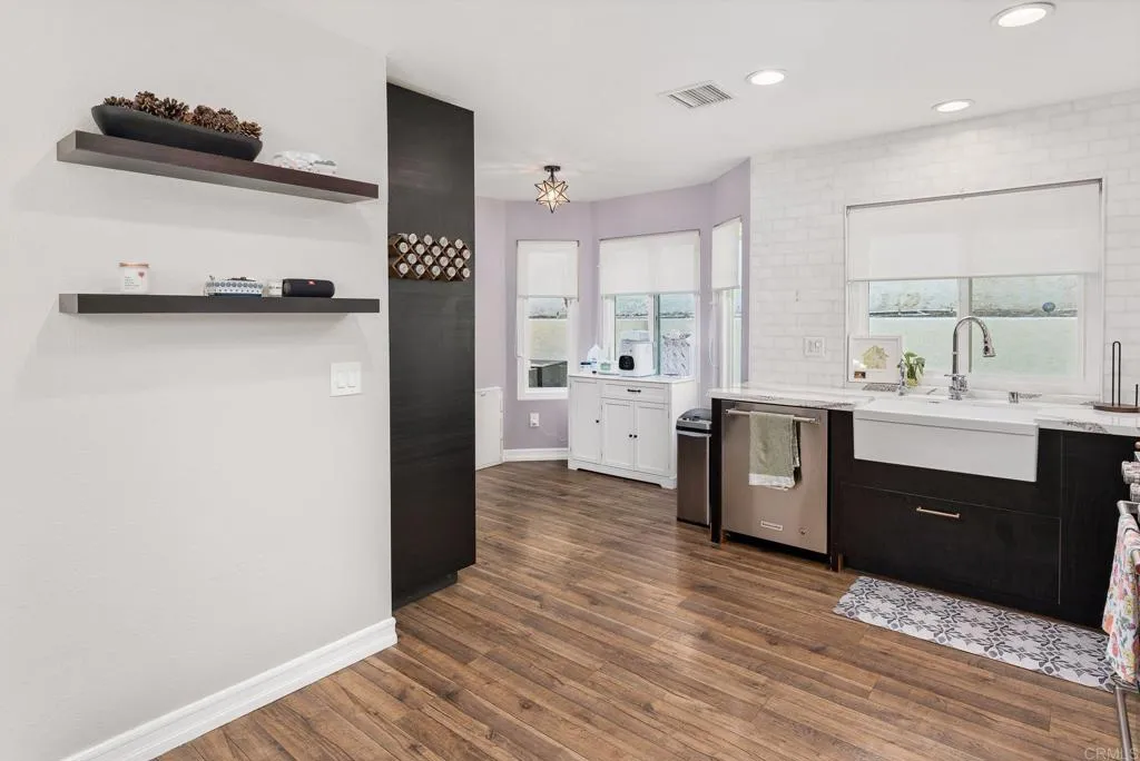 https://cdn.realtyfeed.com/cdn/127/306522127/fd8cd6c9fcce4e23d00b1d38f428b561.webp