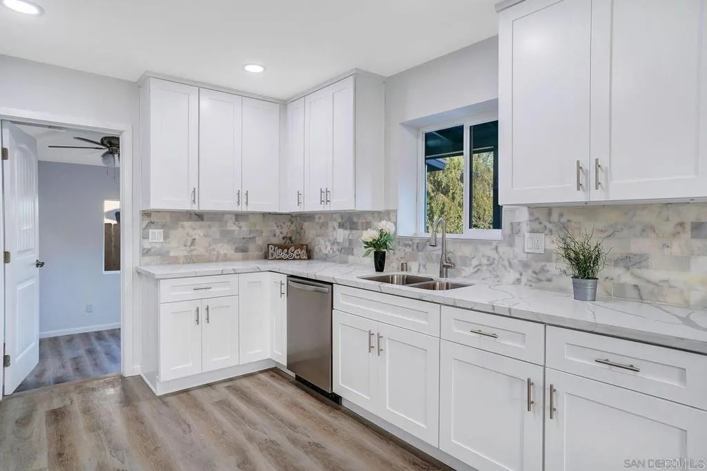 https://cdn.realtyfeed.com/cdn/127/306522153/46c31d6b665a4f4e0c0dd1f1ad5f8de1.webp