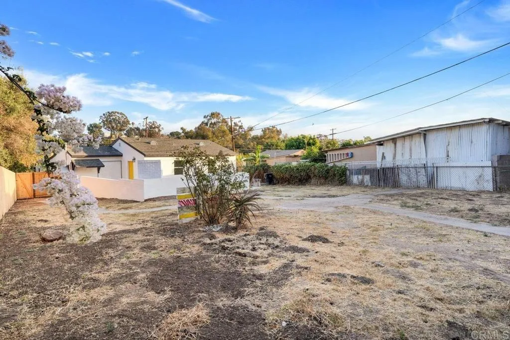 https://cdn.realtyfeed.com/cdn/127/306522153/83c7b74bdfcc572a5ce8d2afbd0dbda2.webp