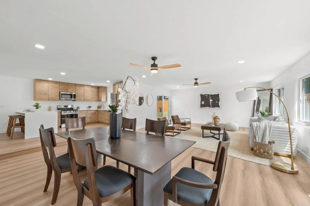 https://cdn.realtyfeed.com/cdn/127/306522154/bfebad6f506e3d21bc54092e99272b7e.webp