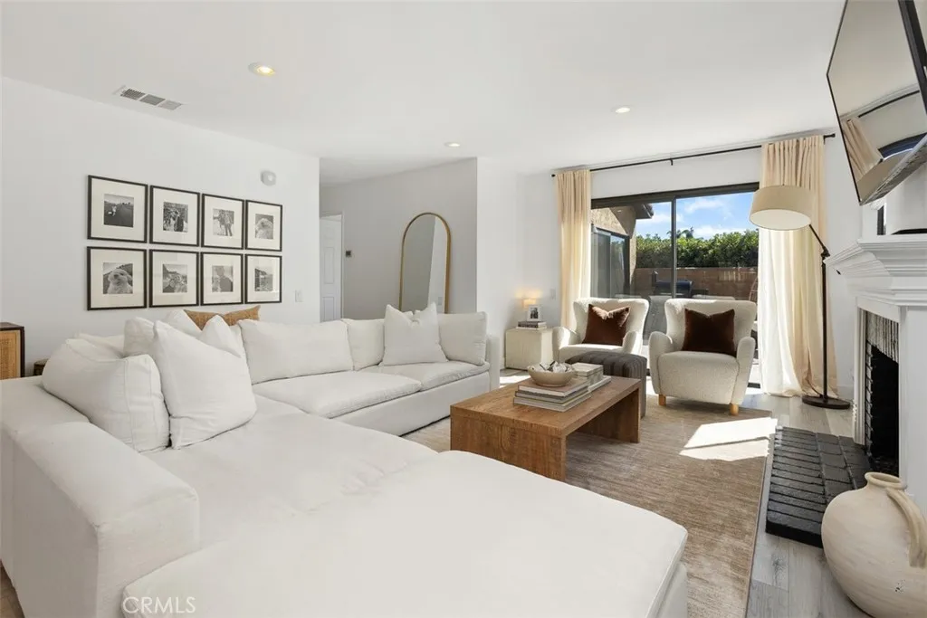 https://cdn.realtyfeed.com/cdn/127/306522158/f4b910ea99bff854577a843ce91d3fbb.webp