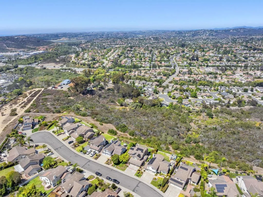 https://cdn.realtyfeed.com/cdn/127/306522171/6dd69b69cfd0d0e34eb2f31e658f03dd.webp