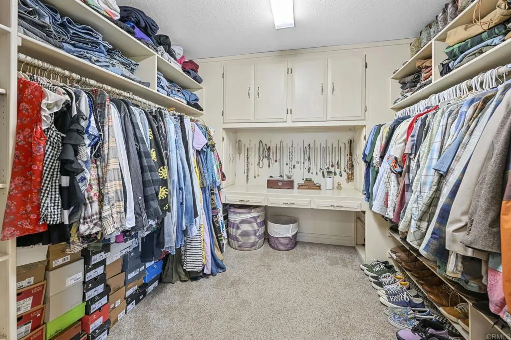 https://cdn.realtyfeed.com/cdn/127/306522171/a96320e2ad02d6bf9d03400a44ada891.webp