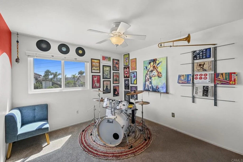 https://cdn.realtyfeed.com/cdn/127/306522171/f2f0a29e82c55a356d48a73d87298366.webp