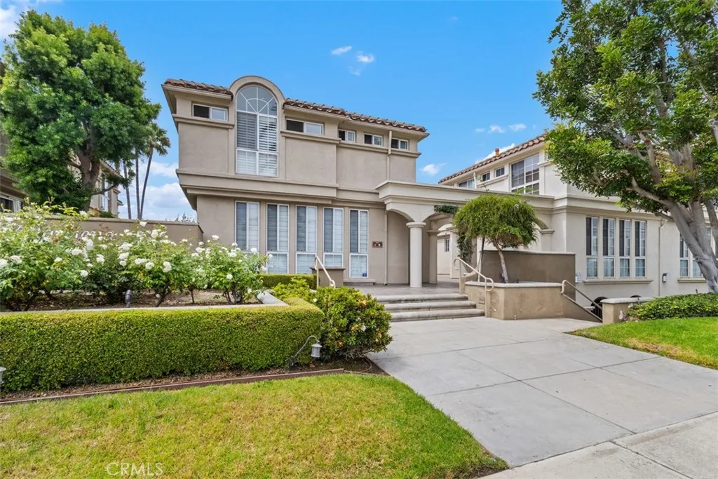 Newport Beach, CA 92663