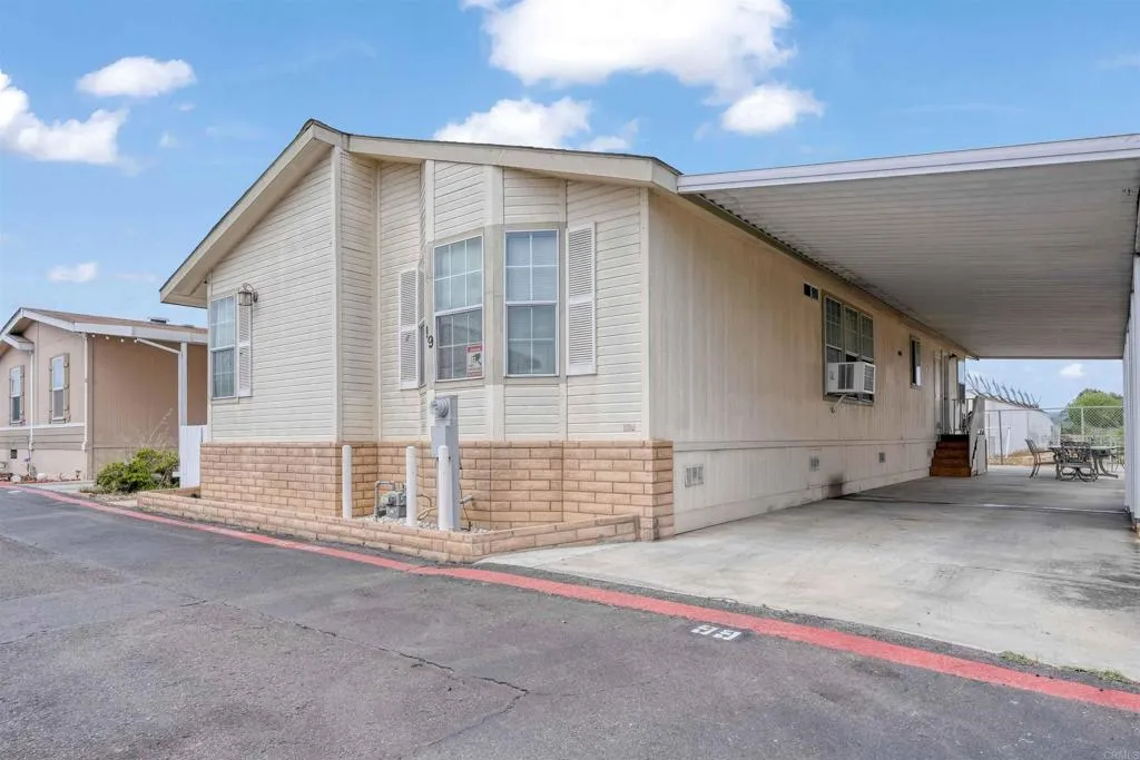 https://cdn.realtyfeed.com/cdn/127/306522230/5043806617b85dca7195759e7312ae8b.webp