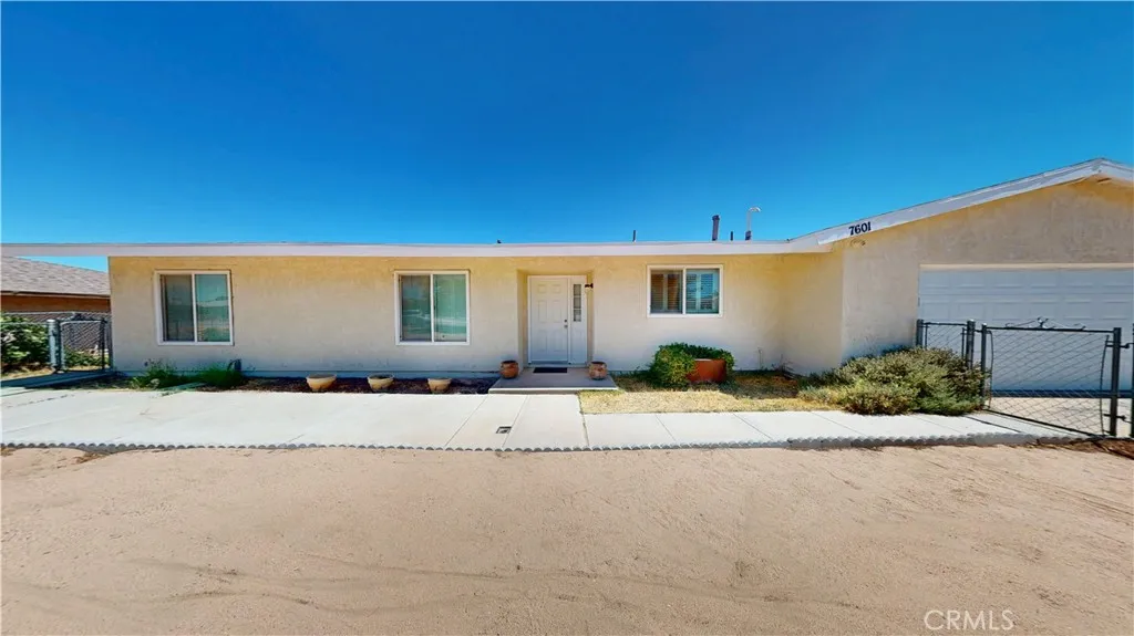 7601 Corona Avenue, Hesperia, CA 92345 - Photo 4 of 40, Hesperia, CA