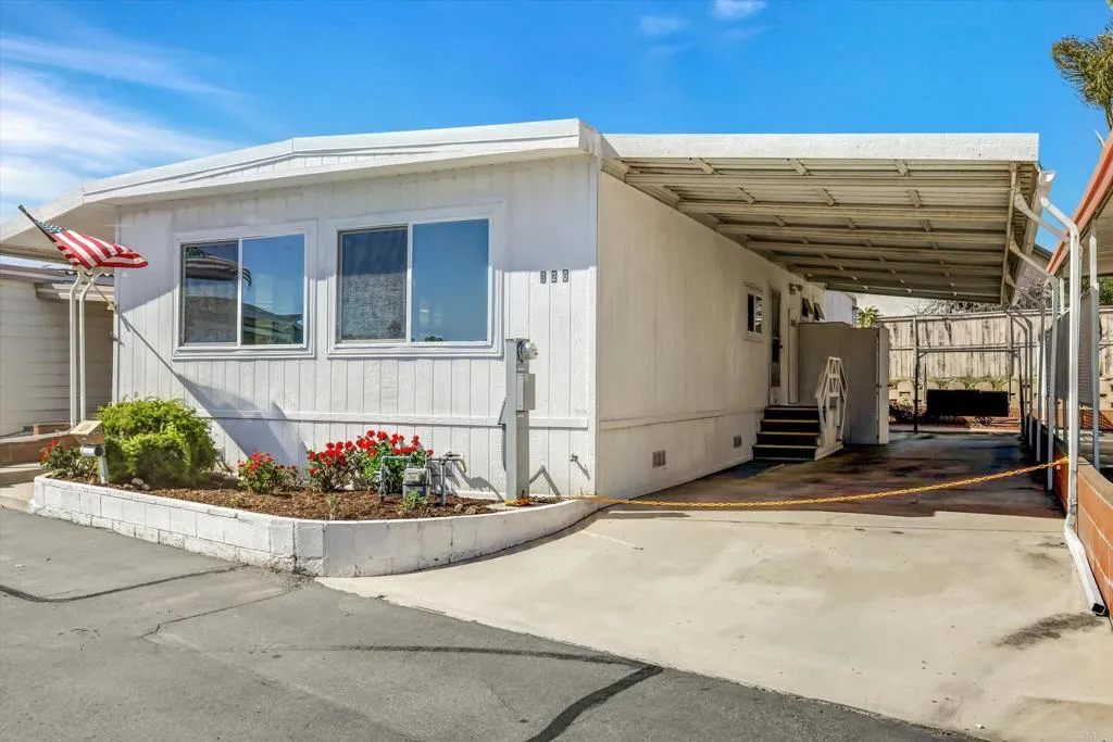 https://cdn.realtyfeed.com/cdn/127/306522305/01eee4ee5aac3b35fd4a367f321af1b6.webp
