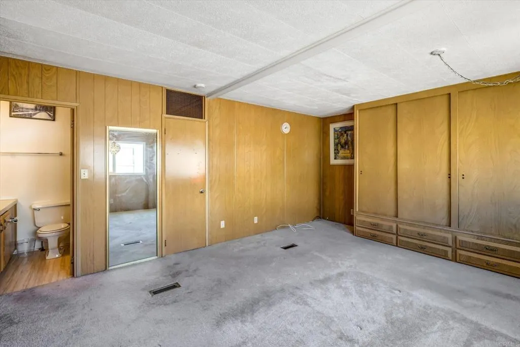 https://cdn.realtyfeed.com/cdn/127/306522305/e481843c35f7d8f7329843635c711e15.webp
