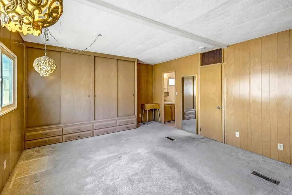 https://cdn.realtyfeed.com/cdn/127/306522305/f5c92e42e17adb2fc623340e4b2c793e.webp