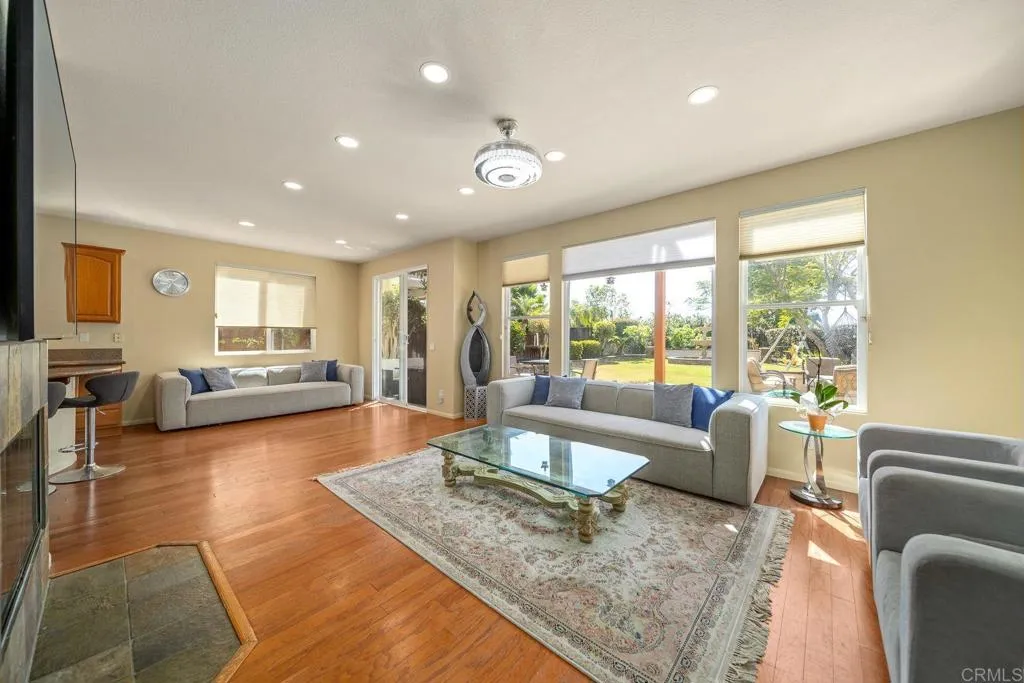 https://cdn.realtyfeed.com/cdn/127/306522313/8dc748534170d7b5bf7156502a97d43b.webp