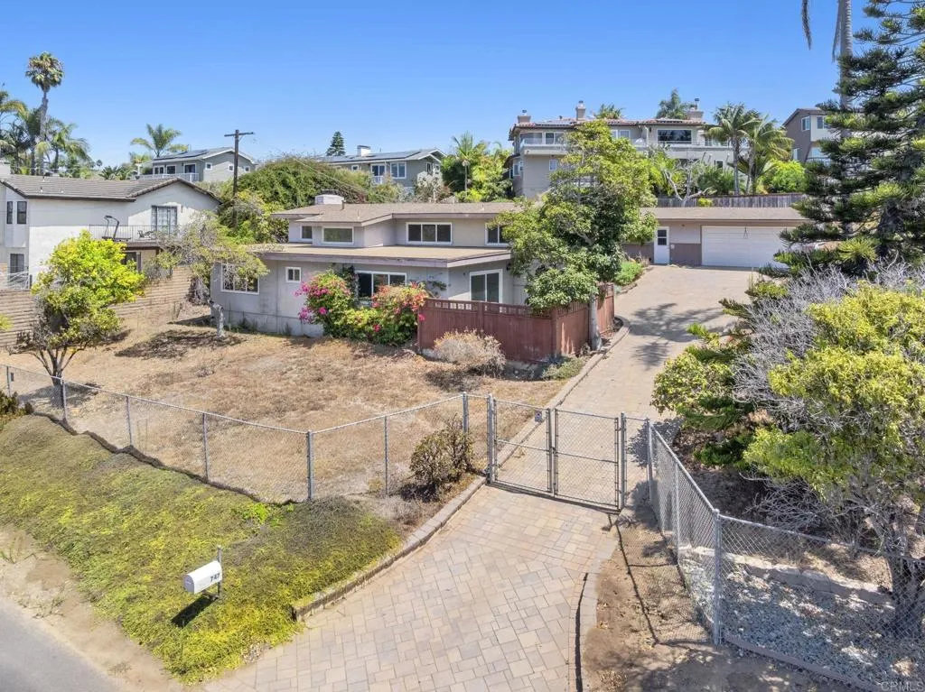 https://cdn.realtyfeed.com/cdn/127/306522318/7d0265eaa36bfaa91a3e7c329b584414.webp